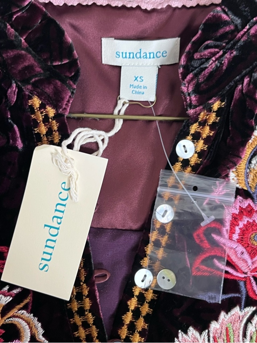 NWT Sundance Elisabeth Whimsigoth Velvet Dark Floral Embroidered Blouse Sz SX - Picture 10 of 14